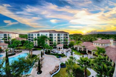 Entire Rental 3-Br Minutes From Disney X8 Hot Tub Apartment 2204 Orlando Ngoại thất bức ảnh